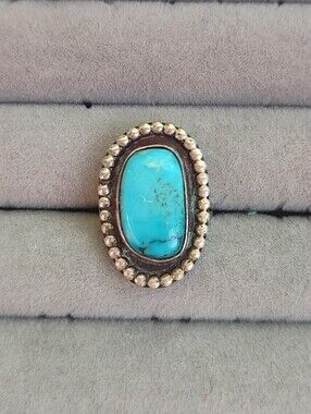 Turquoise Oval Bead Ring with Gold-Tone Accents - Size 5